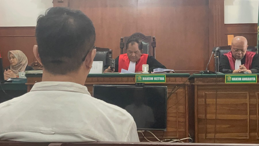 Samuel Divonis 3 Tahun 10 Bulan Penjara dalam Kasus Pengusiran Nenek Elina
