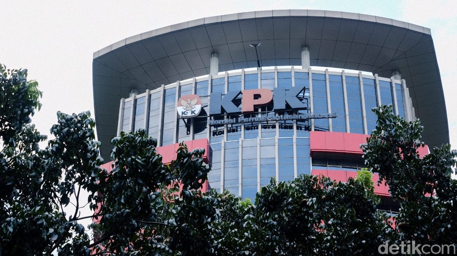 KPK Panggil Bupati Inhu Terkait Kasus 'Jatah Preman' Gubernur Riau Abdul Wahid