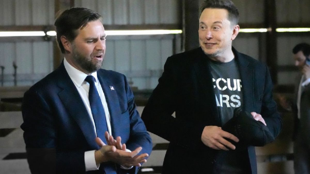 AS — JD Vance Pertanyakan Risiko Koloni Luar Angkasa bagi Manusia