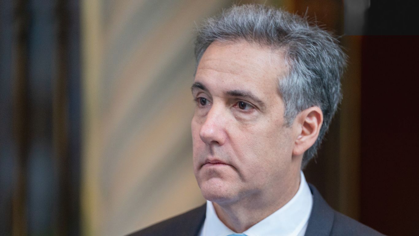 Donald Trump Berdamai dengan Michael Cohen, Mantan Fikser Kuncinya