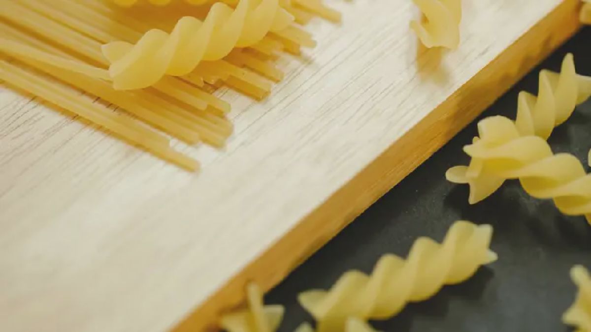 Pasta Kini Jadi Alternatif Mie dalam Sup Ayam