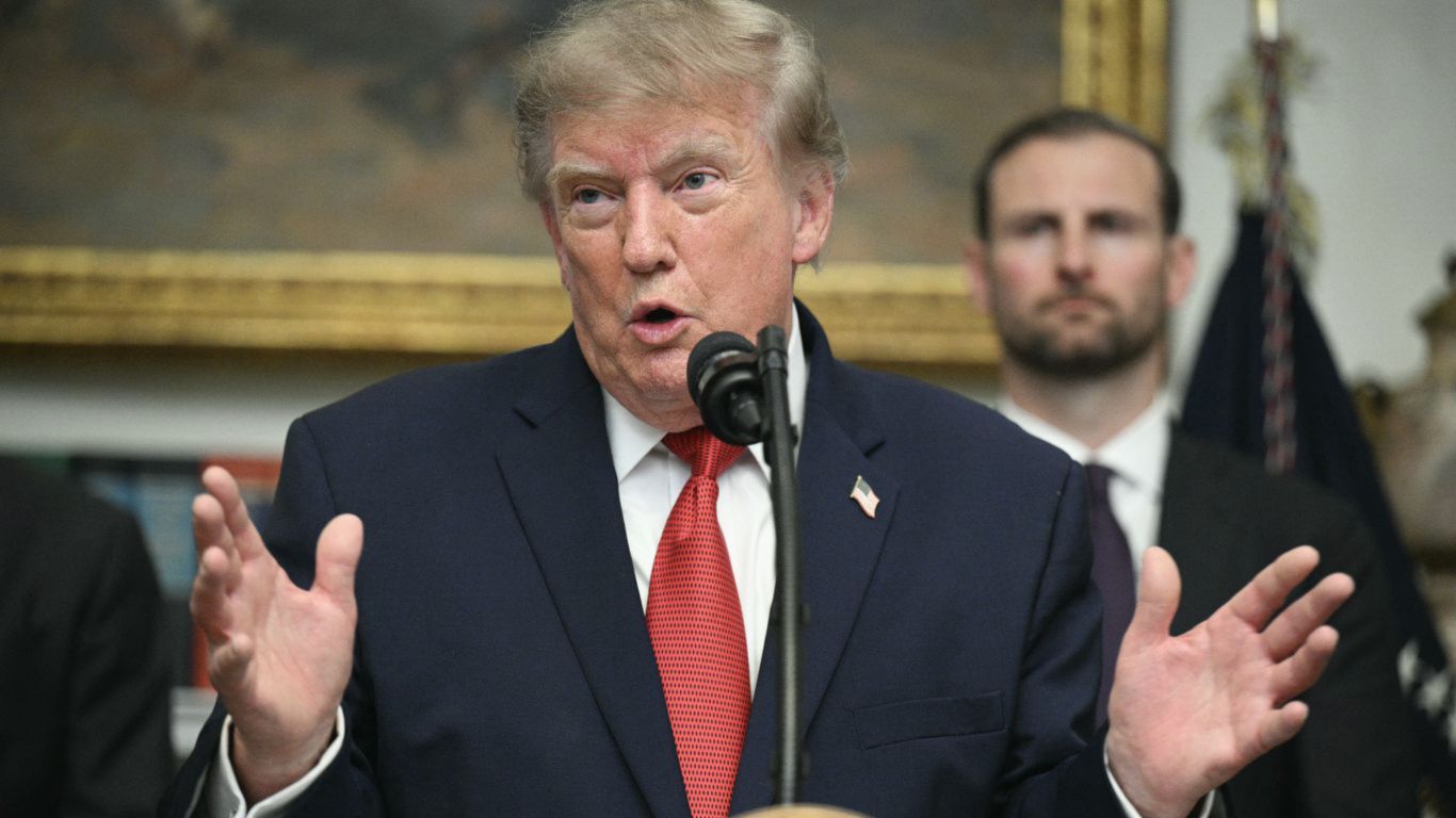 Hakim AS Temukan Trump Langgar Putusan soal Aturan Surat Suara