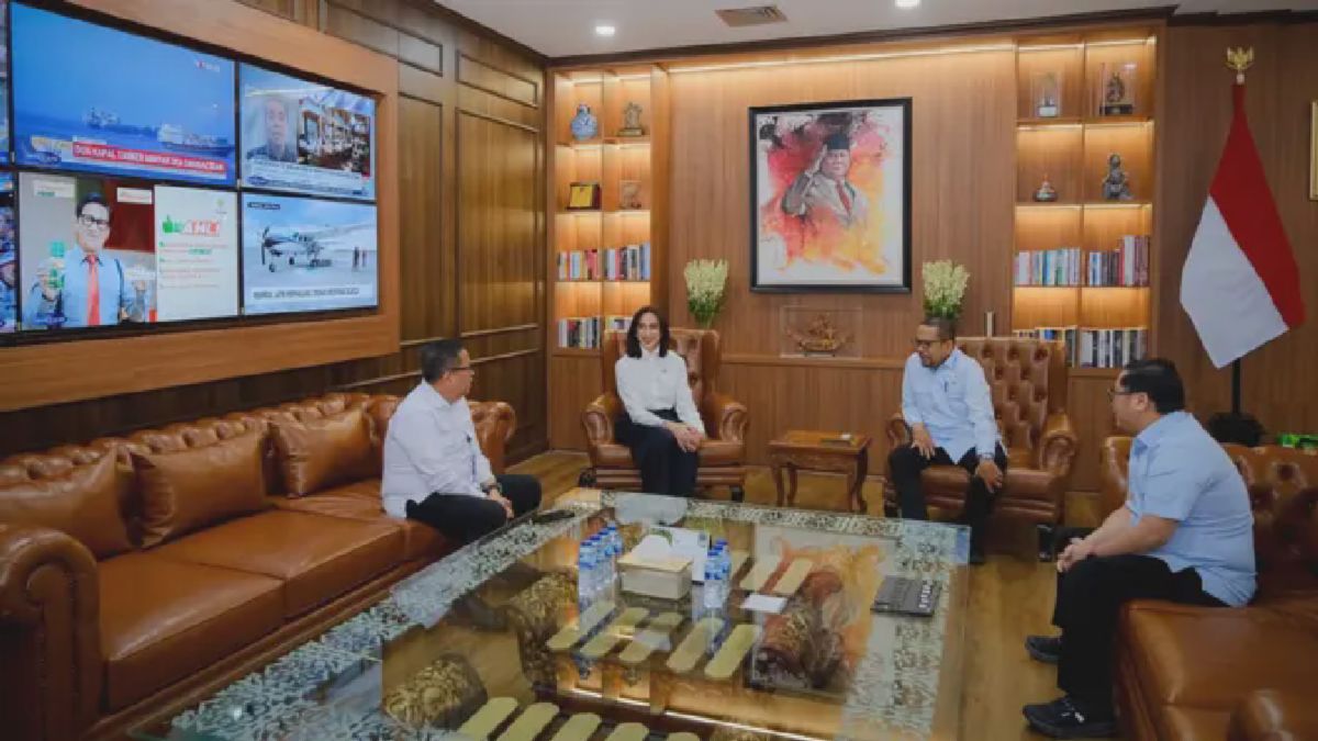 Menpar Widiyanti Sambut Sinergi Komunikasi di Kantor Bakom