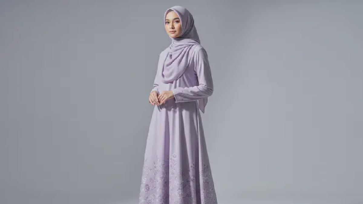 Gamis Motif Bunga Pastel Jadi Pilihan Elegan untuk Pengajian
