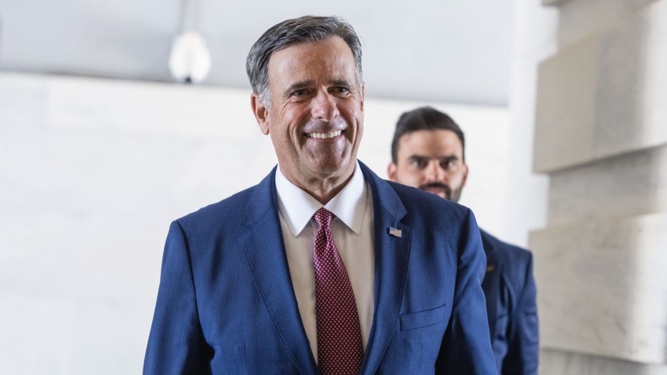 Kepala CIA John Ratcliffe Terbang ke Moskow, Bincang dengan Pejabat Rusia