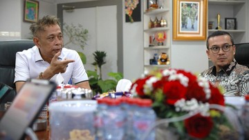 Bupati Mamuju Tengah Serahkan Sertifikat Lahan untuk Sekolah Rakyat