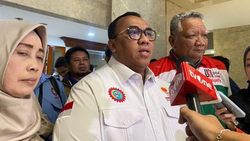 Rapat Bareng DPR, Koalisi Buruh Singgung Investor Kabur Tak Beri Pesangon
