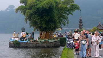 Usaha Menjaga Perputaran Uang Tetap di Pasar Wisata Dalam Negeri
